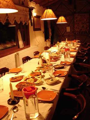 Villa Neva Restaurant - Parmaklarınıza dikkat..